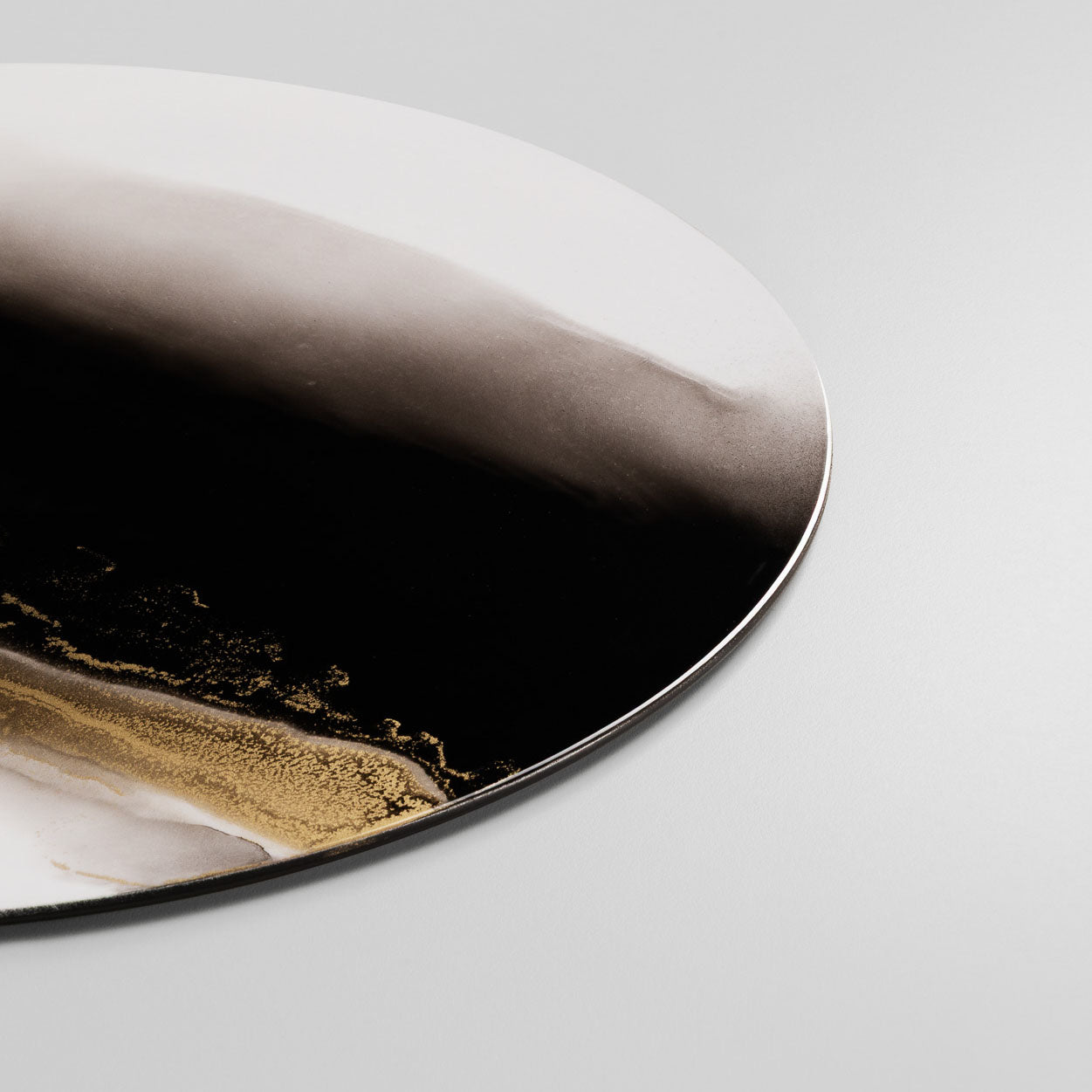 Sottopiatto Inchiostro Bianco nero oro - Decoro 50